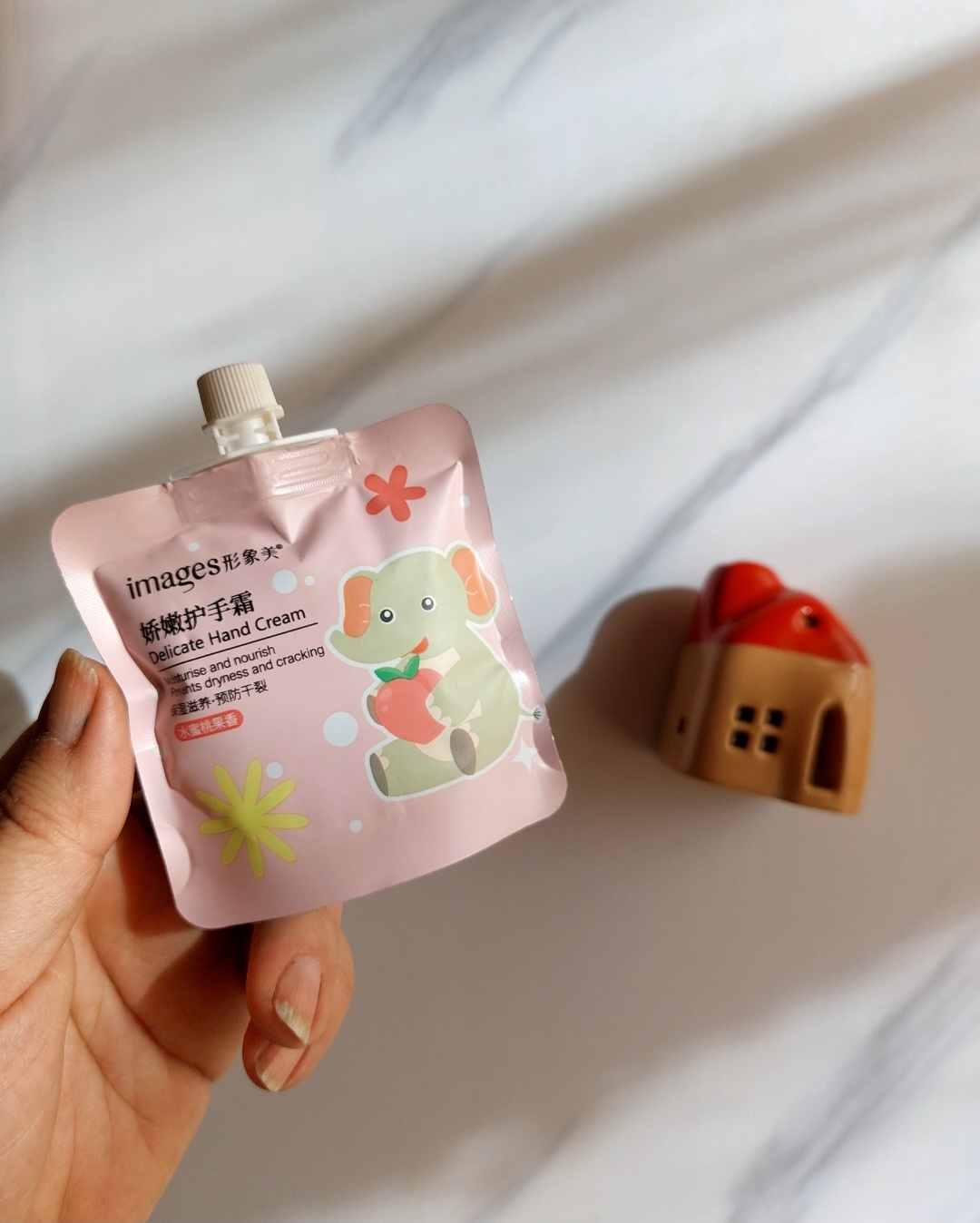 کرم دست ساندیسی کوچولو